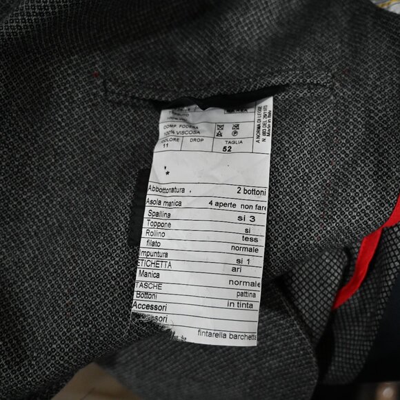 ARI Men's Medium Italian Gray and Blue Print Two Button Front Blazer - Picture 8 of 10